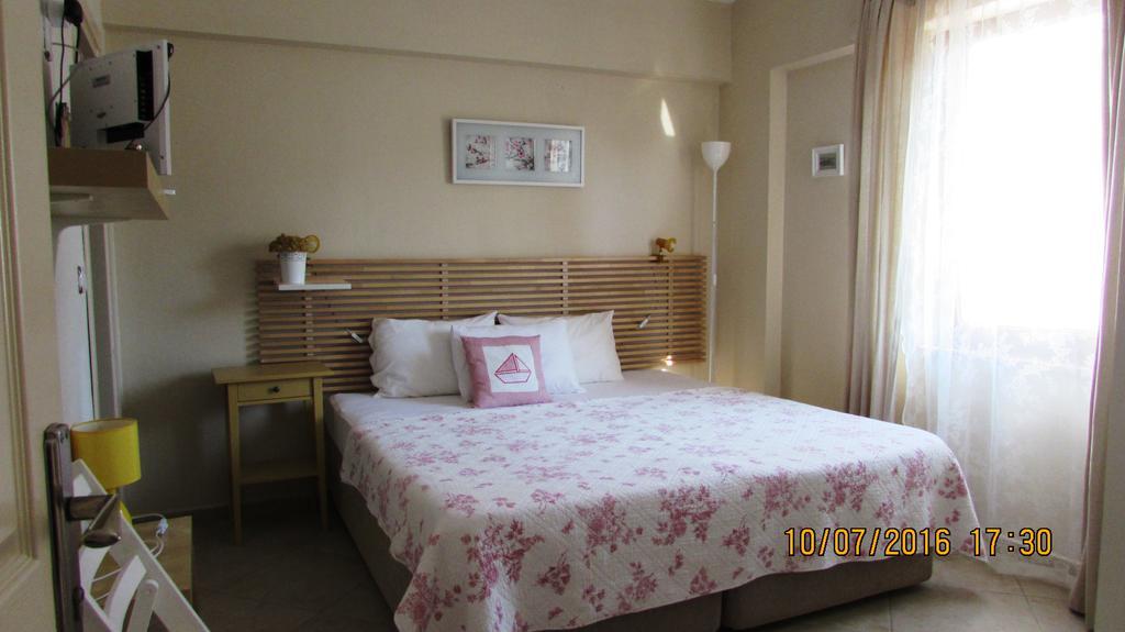 Ege Han Hotel บอซจาดา ภายนอก รูปภาพ